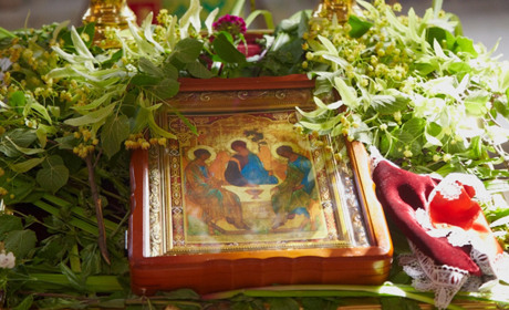 День Пресвятої Трійці: історія виникнення свята та його значення для вірян