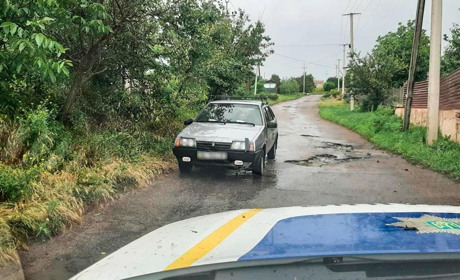 За угон авто затримано синів южноукраїнського адвоката Семенової. Це не єдина протиправна дія братів