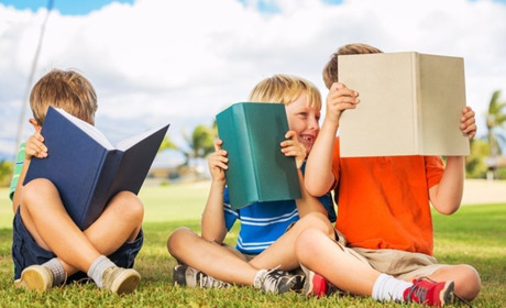 Дитячі бібліотеки Нікополя підготували локацію з розвагами до Дня молоді: дізнайся, що заплановано