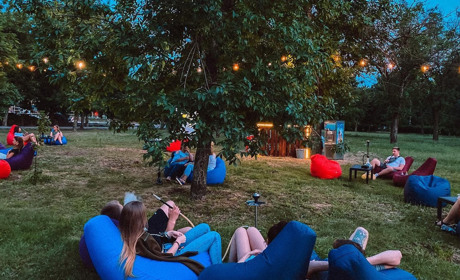 Чого не вистачає молодим нікопольцям в місті: опитування до Дня молоді