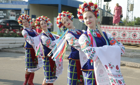 В Попасній відсвяткували День Конституції та День молоді