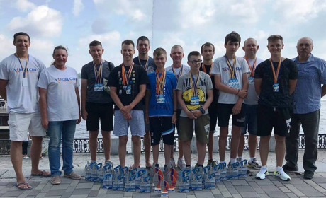 Ніжинські ракетомоделісти знову на висоті!