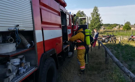 У Сарненському районі горів будинок — власника знайшли мертвим