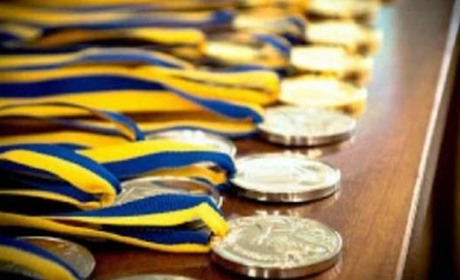 Скільки медалістів у школах громад Гадяччини