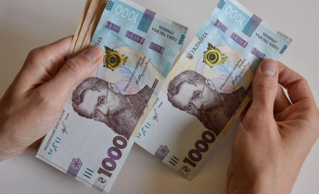 76 чернігівських школярів отримають матеріальну допомогу від міста. Хто і чому?