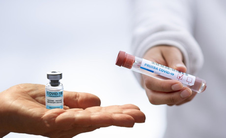 Вакцинація від СОVID-19 триває: кому роблять щеплення на Старокостянтинівщині і як записатися