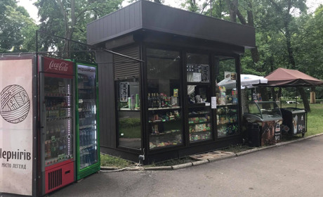 Міська влада Чернігова хоче впливати на зовнішній вигляд МАФів, що на Валу