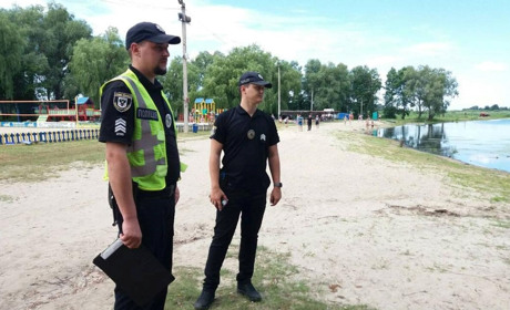 У Прилуках розшукують 16-річного хлопця. Пішов на річку з друзями і зник