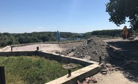Ремонтні роботи на гарматній Алеї на Валу завершать до Дня Незалежності