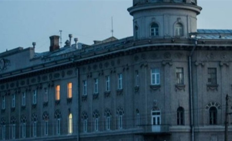 Будівлю Чернігівської облдержадміністрації підсвітять світильниками синьо-жовтих кольорів