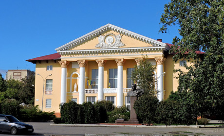 Оголошено другий конкурс на посаду директора Нікопольського культурно-дозвіллєвого центру