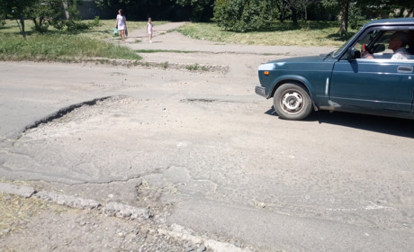 Ділянку дороги на Достоєвського незабаром відремонтують за спонсорський кошт: перший заступник