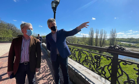 Міністр культури рекомендує українцям приїхати у Чернігів і пропонує туристичний маршрут містом