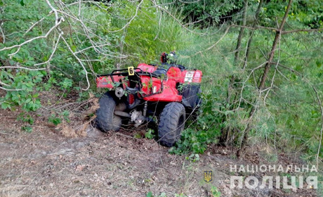 У Сарненському районі загинув неповнолітній водій квадроцикла: пасажира госпіталізували
