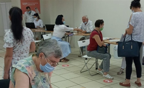 У Чернігові планують відкрити два додаткових пункти масової вакцинації. Доповнено
