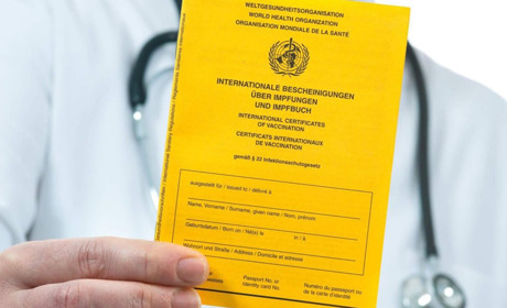 Свідоцтво про вакцинацію і ковідний сертифікат: у чому різниця між ними