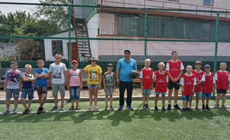 В міському таборі відпочинку «Гарт» відбулися змагання з нагоди Дня спорту: фотозвіт