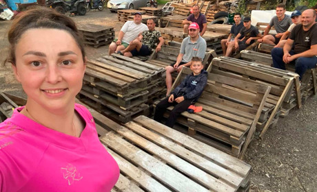 У Добровлянах на березі Лімниці активісти створюють відпочинкову зону