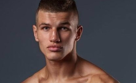 На площі Франка відбудеться пряма трансляція поєдинку Петра Іванова