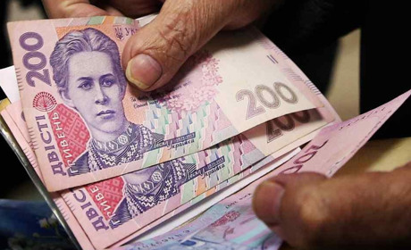 Пенсіонери віком від 75 років з жовтня отримуватимуть адресні виплати