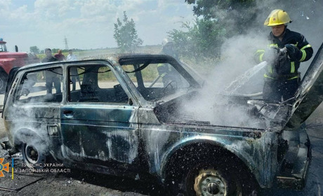 "ВАЗы" горели под Мелитополем и в Бердянском районе