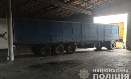 На одному із підприємств Южноукраїнська водій вантажівки MAN наїхав на неповнолітнього
