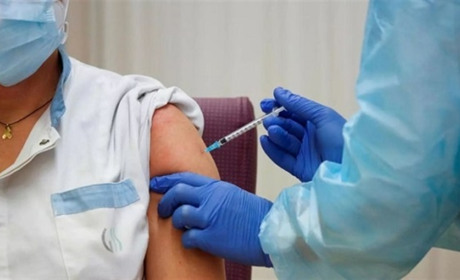 Наші за кордоном: з перших вуст про вакцинацію у США та Чехії