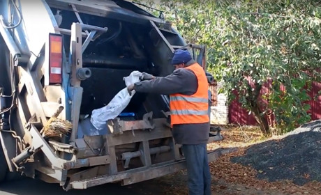 Затвердили тарифи ПП "ЕКО-ТАУН на послуги з вивезення побутових відходів та графіки вивозу. ОНОВЛЕНО