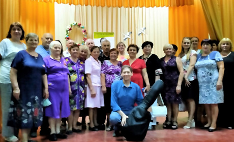 Олександр Олесь у Верхосулці збирає друзів