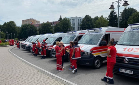 На Сарненщині чотири пункти екстренки отримали нові автомобілі