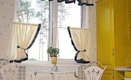 Как выбрать обычные или мини-карнизы для штор?