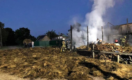 В господарстві на Сарненщині згоріли 10 тон сіна та соломи