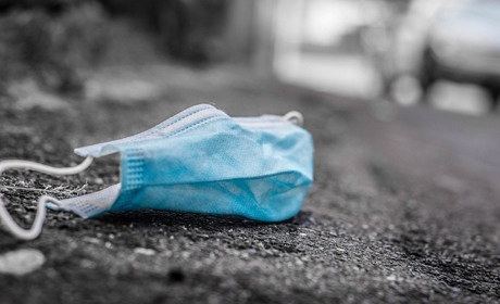 В Україні адаптивний карантин та режим надзвичайної ситуації продовжили до 1 жовтня