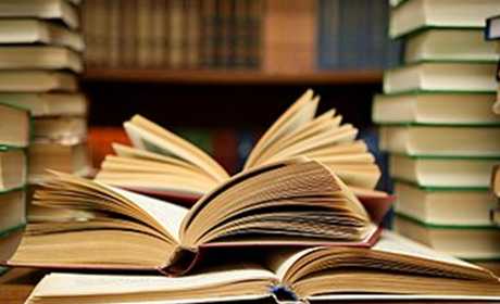 Вибір книги в онлайн, чи в "темних нетрях" книжкових магазинів