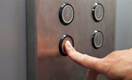 Пасажирський ліфт в міській раді: чи актуально рішення про встановлення нового і кому він потрібен?