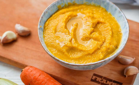 Кабачкова ікра яку не потрібно ні смажити, ні тушкувати: рецепт від Євгена Клопотенка