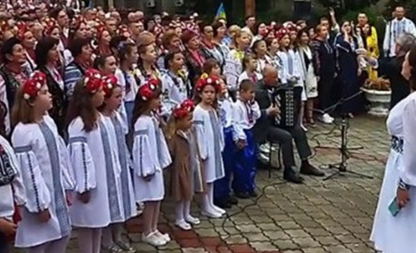 Побито попередній рекорд: піснеславень уродженця Чортківщини масово виконали на Львівщині