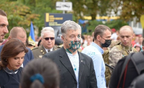 Житель Чернігівщини облив п'ятого президента України зеленкою