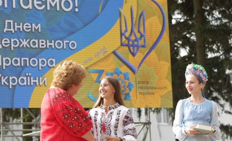 Учасники акції "Я- громадянин України" отримали паспорти у Батурині