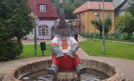 Слоник-фонтанчик у Рахові запрацював! А що з іншими водограями?