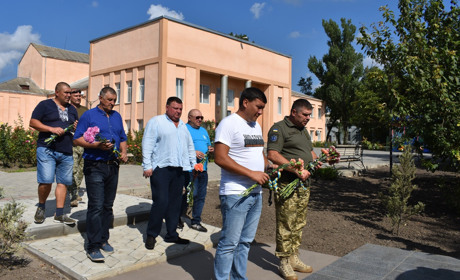 Жива пам’ять: на Сірогозщині волонтери і військові вшанували пам'ять сірогозців, які загинули в АТО