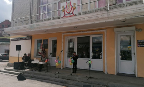 Коли збираються талановиті: концерт просто неба подарували громаді викладачі та учні музичної школи