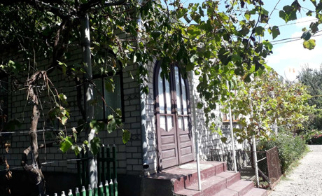 На станції Кам'яний Міст продають будинок із усіма зручностями