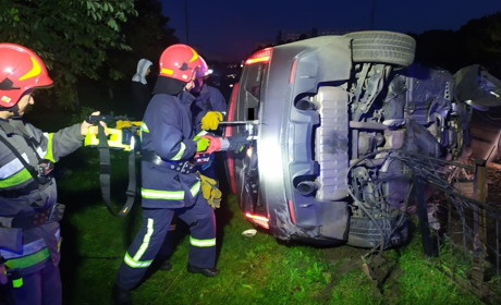 У Нетішині рятувальники ліквідували наслідки ДТП, загиблих та травмованих немає