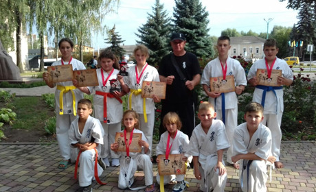 Сватківські каратисти вперше вибороли золоті медалі