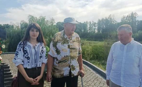 На добру згадку про Ігоря Качуровського. У селі Крути відбулася особлива церемонія