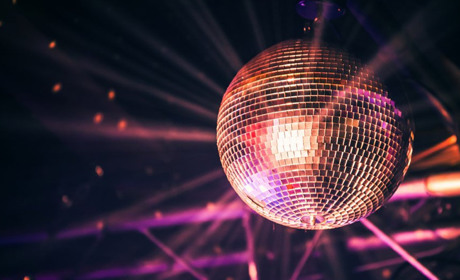 Заміський клуб «Стара Гавань» влаштовує вечірку у стилі «Дискотека 90-х»: коли та яка програма