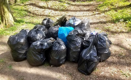 Чи законно ЖЕК вимагає сплачувати за вивезення сміття за синів, які не проживають з батьками