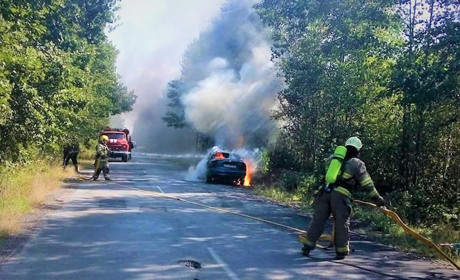 Спалахнув під час руху: на Сарненщині згорів Chevrolet Lanos