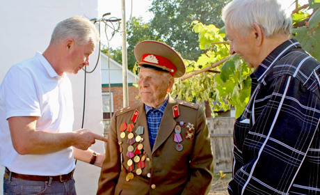 На Гадяччині привітали ветеранів Другої світової війни